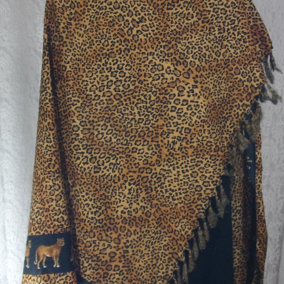 Oversize Scarf/wrap/cover-up Jungle Print Leopard on Black Background MWOT - Picture 2 of 5